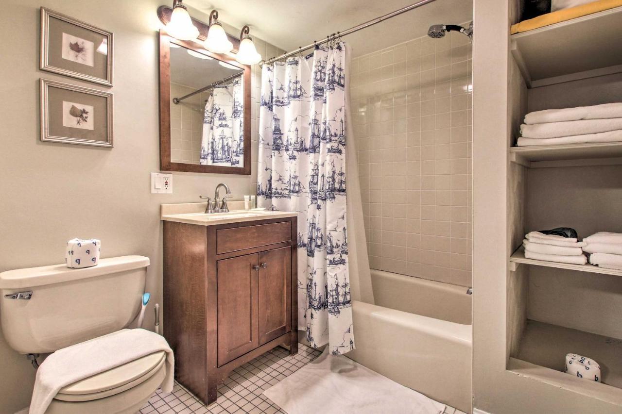 Inviting Near Waterfront And Museums Apartment Salem