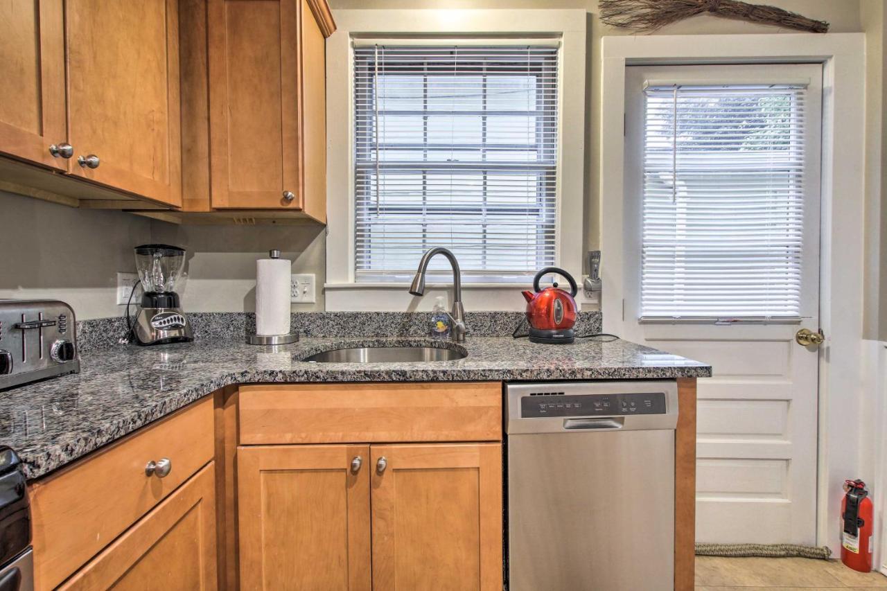 Inviting Near Waterfront And Museums