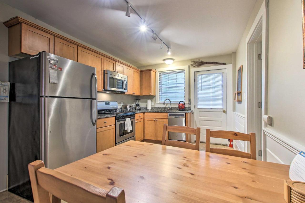 Inviting Near Waterfront And Museums Apartment