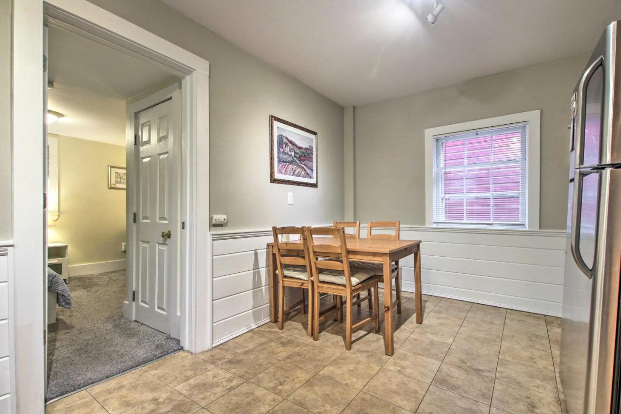 Inviting Near Waterfront And Museums Apartment Salem