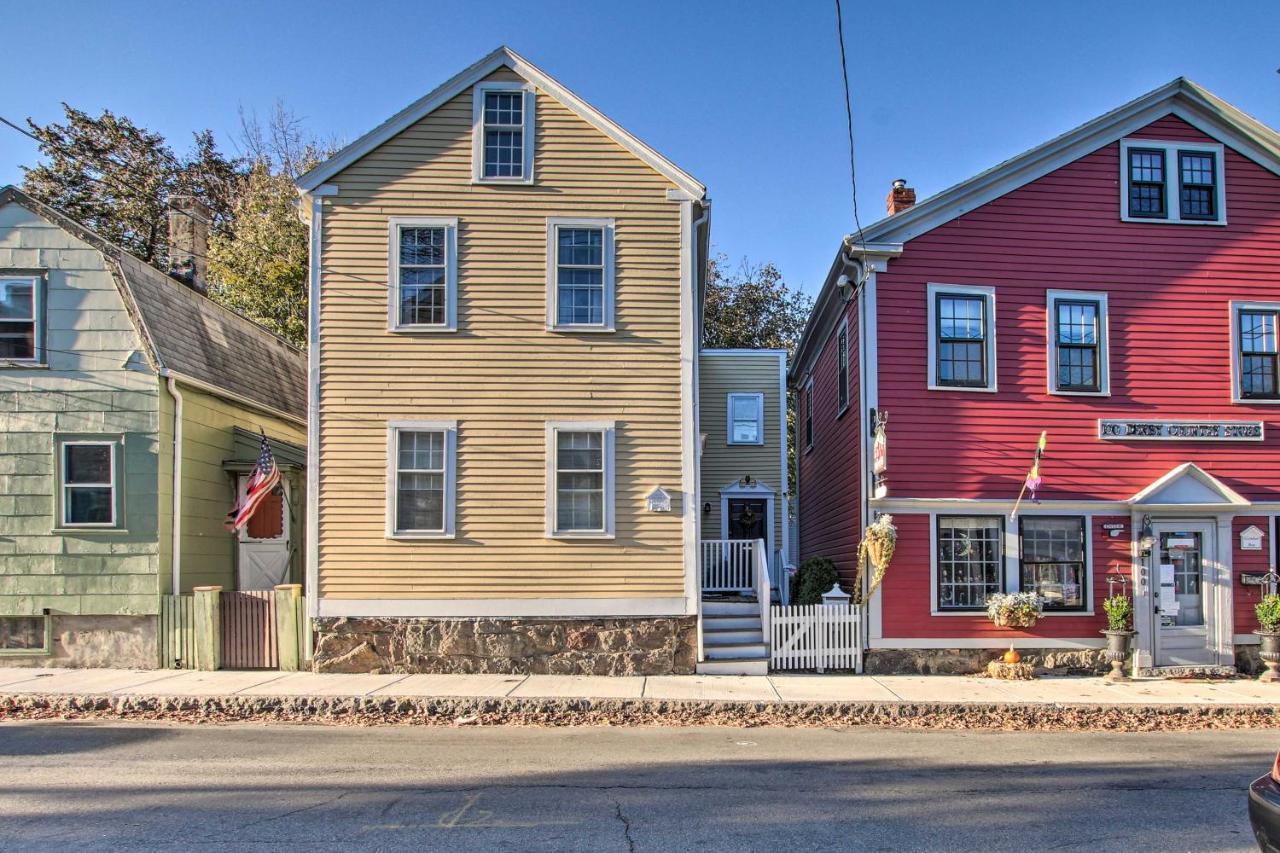 Inviting Near Waterfront And Museums